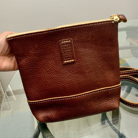 Portland Leather Rich Brown crossbody Bag - Picture 3 of 8